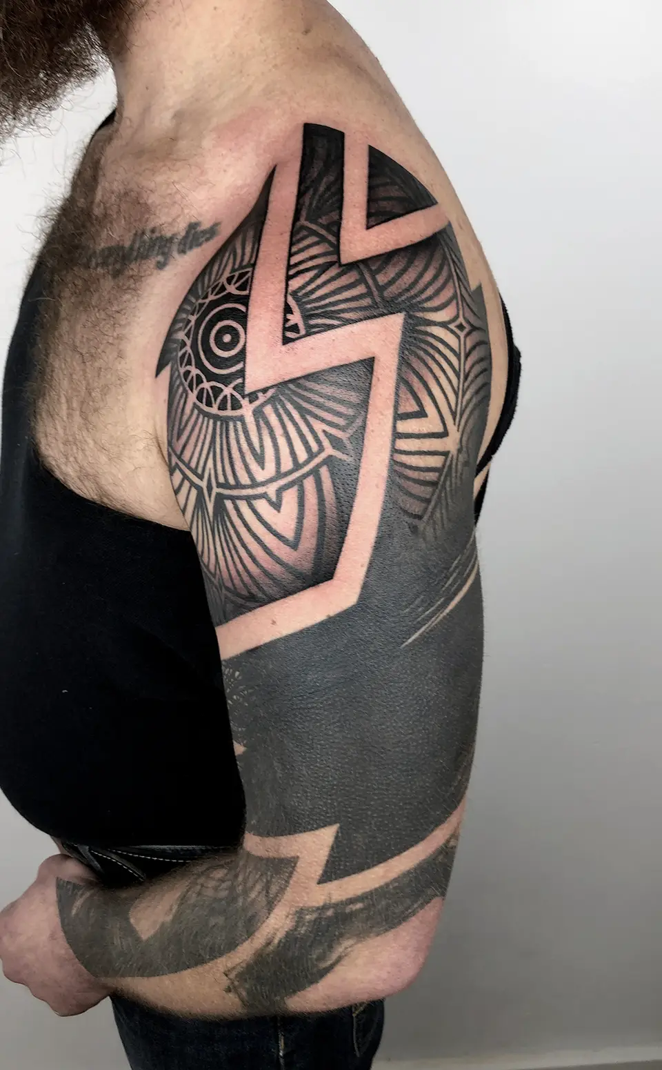 Ari Akkermann — 010_ARI_AKKERMANN_TATTOO — Polynesian Tattoo