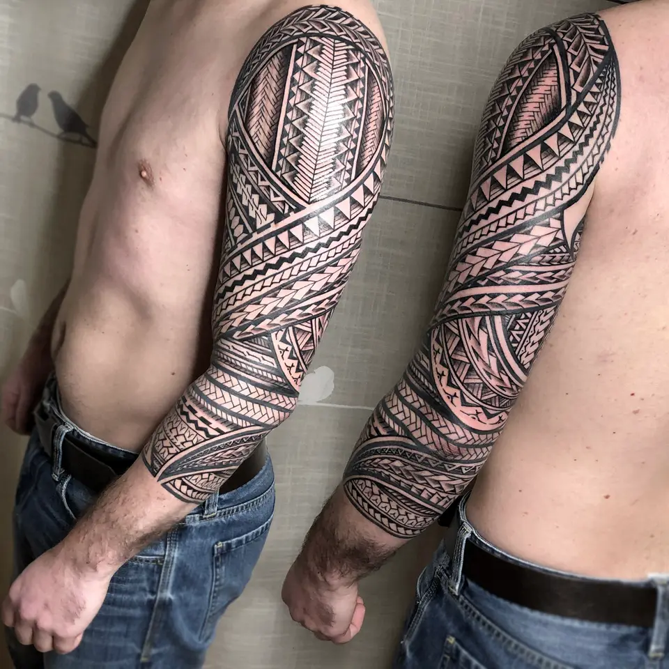 Ari Akkermann — 15 (3) — Graphic
