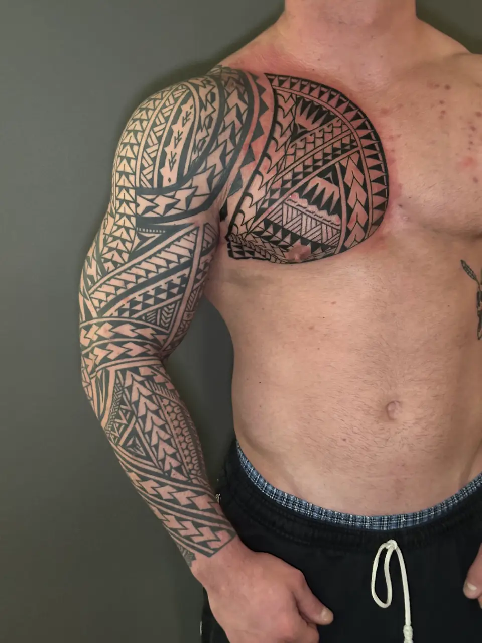 Ari Akkermann — Photo 29.03.25, 15 29 43 — Polynesian Tattoo